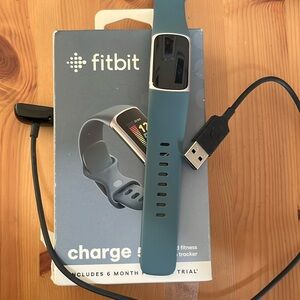 NIB Fitbit Charge 5